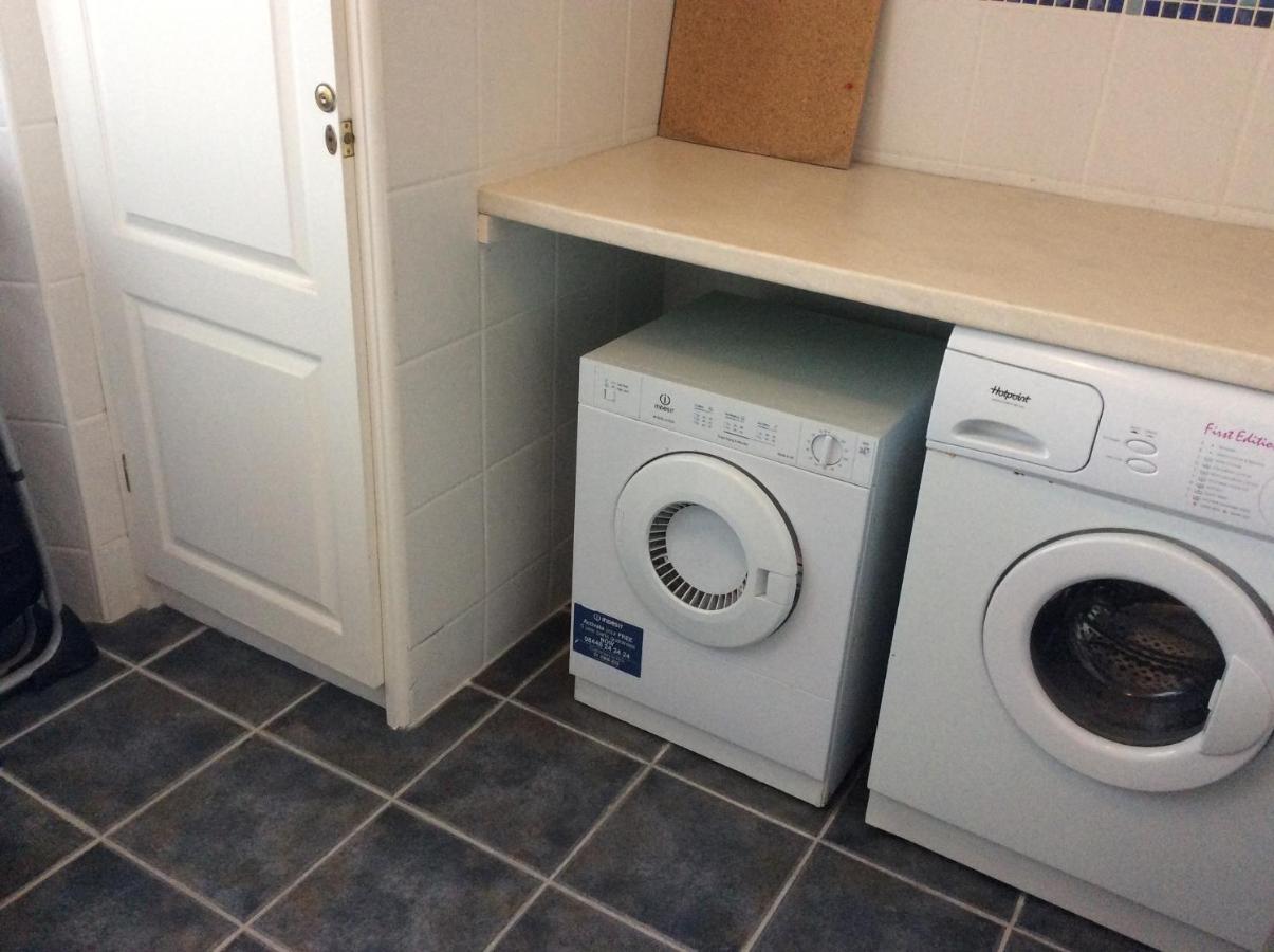 Spinnaker - Self Catering Apartment, Tenby Kültér fotó